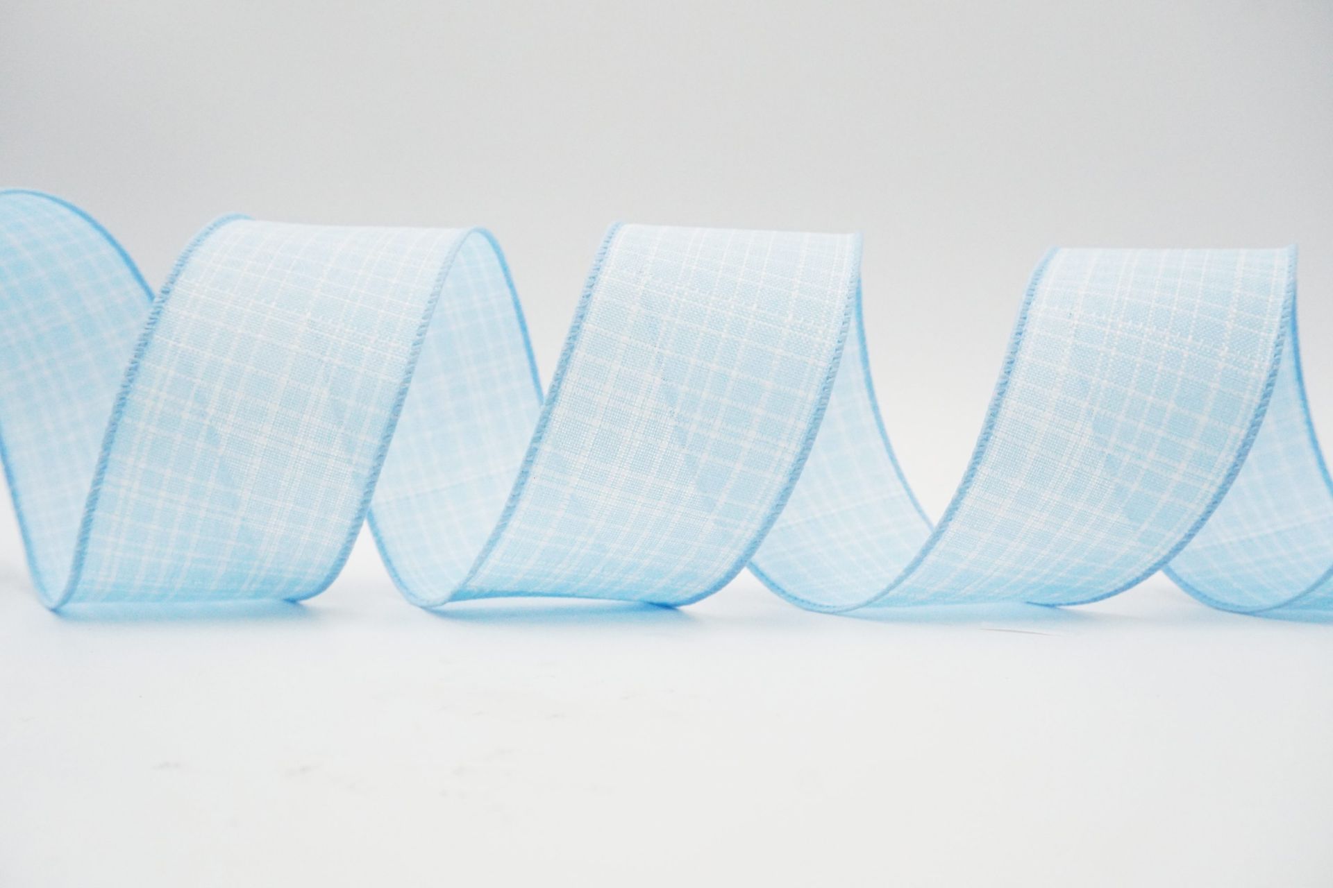 Суцільна з клітинчастою дротяною стрічкою